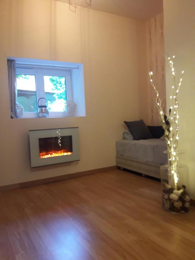 Apartament Le Relais Champetre Joux Zewnętrze zdjęcie